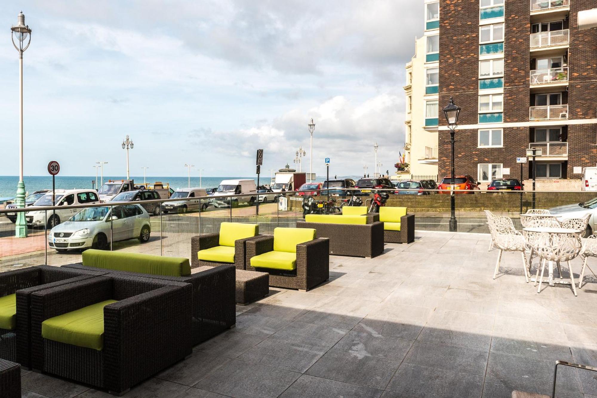 HOLIDAY INN BRIGHTON SEAFRONT